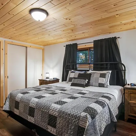 The Lazy Bear Villa
